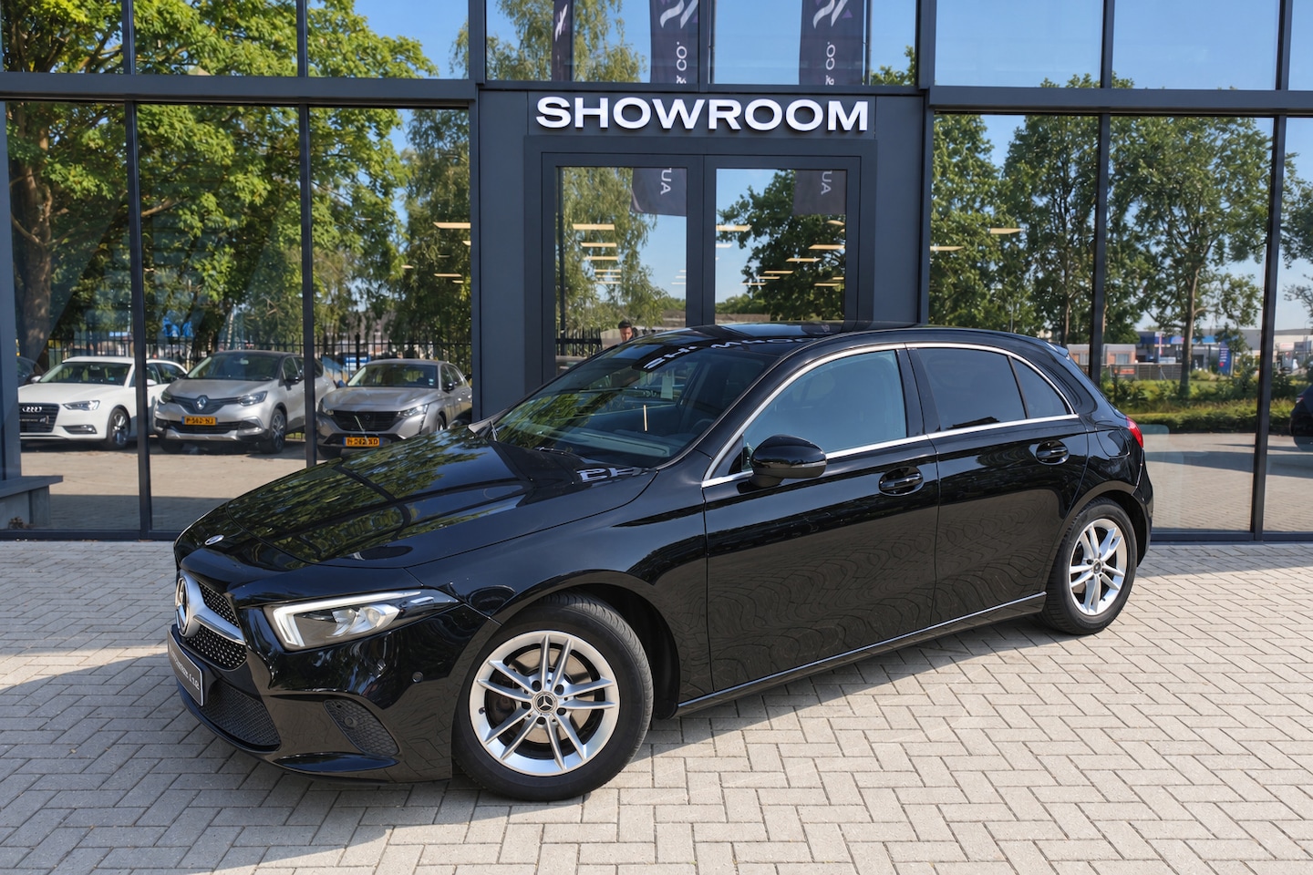 Mercedes-Benz A-klasse - 180 d Business Solution Limited NAVI CAMERA LED VOL - AutoWereld.nl
