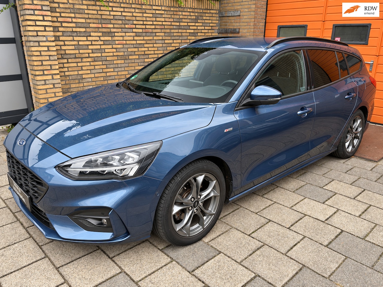 Ford Focus Wagon - 1.5 EcoBoost ST Line Business 1.5 EcoBoost ST Line Business - AutoWereld.nl