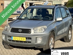 Toyota RAV4 - 1.8-16V VVT-i Luna ((Zeer nette auto))