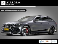 BMW 5-serie Touring - 550e xDrive M-Sport (MAXTON, 4-WIELBESTURING, PANO, HARMAN/KARDON, STOELVENTILATIE, HEAD-U