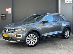 Volkswagen T-Roc - 2.0 TSI 4Motion Sport Business R CARPLAY PANO VIRTUAL0COCKPIT KEYLESS CAMERA LED ACC CLIMA