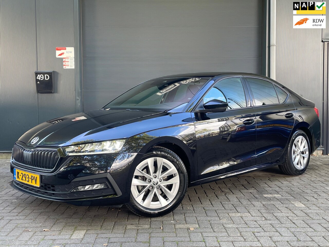 Skoda Octavia - 1.0 e-TSI Sport Business NAP CARPLAY CLIMA STUURVERWARMING ACC NAVI BLUETOOTH LED SFEER SP - AutoWereld.nl