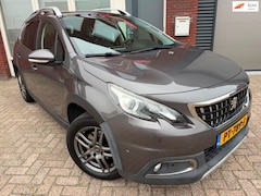 Peugeot 2008 - 1.2 PureTech GT-line / Leder / Camera / PDC / Cruise / Clima