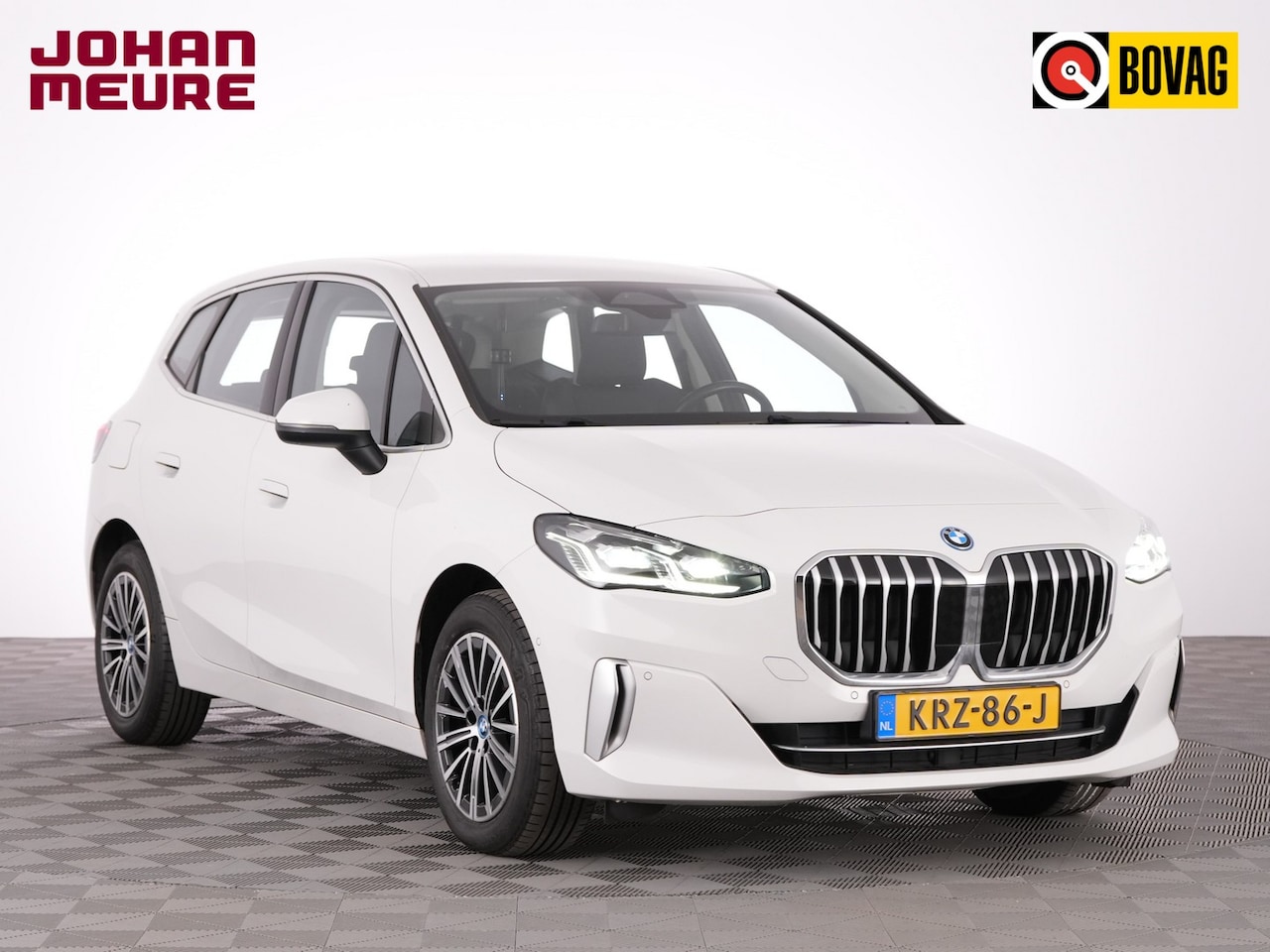 BMW 2-serie Active Tourer - 225 xDrive Luxury Line | Keyless | Camera | Sportstoelen | PHEV | ! - AutoWereld.nl