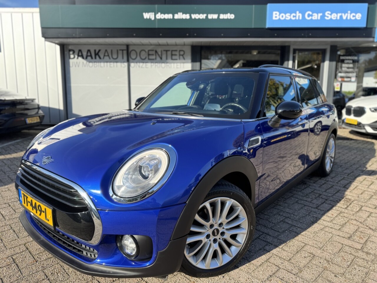 MINI Clubman - 1.5 Cooper Business Edition | HUD | Cruise | Climate - AutoWereld.nl
