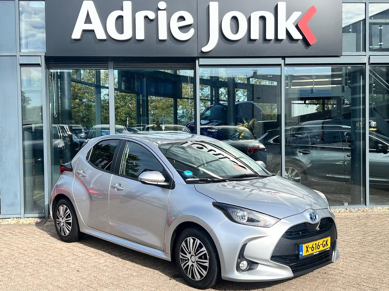 Toyota Yaris - 1.5 Hybrid Active A.CAMERA | ADAPTIVE CRUISE | CLIMATE CONTROLE | APPLE CARPLAY/ANDROID AU - AutoWereld.nl
