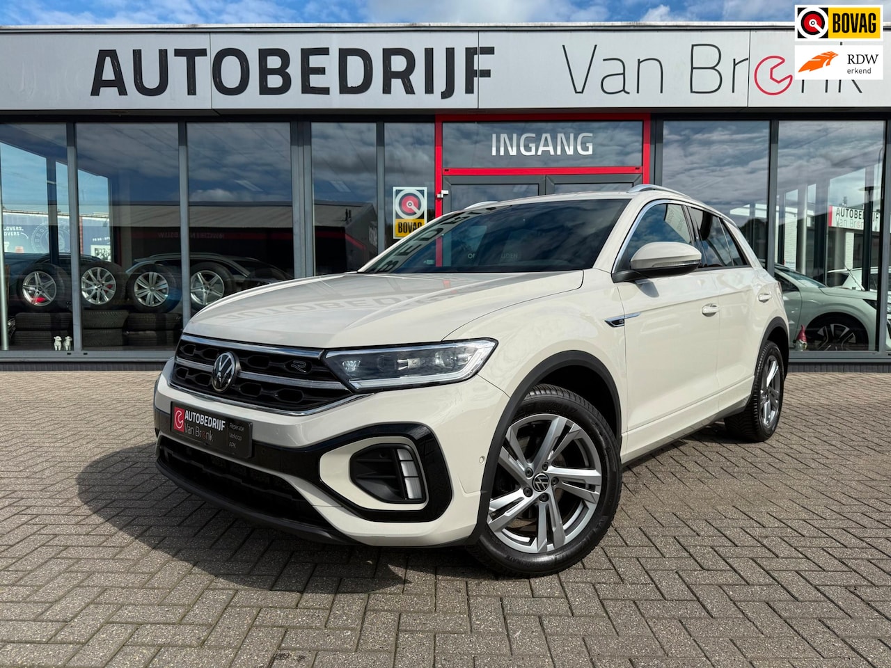 Volkswagen T-Roc - 1.5 TSI R-Line | ACC | Carplay | Camera | Stoelmassage - AutoWereld.nl