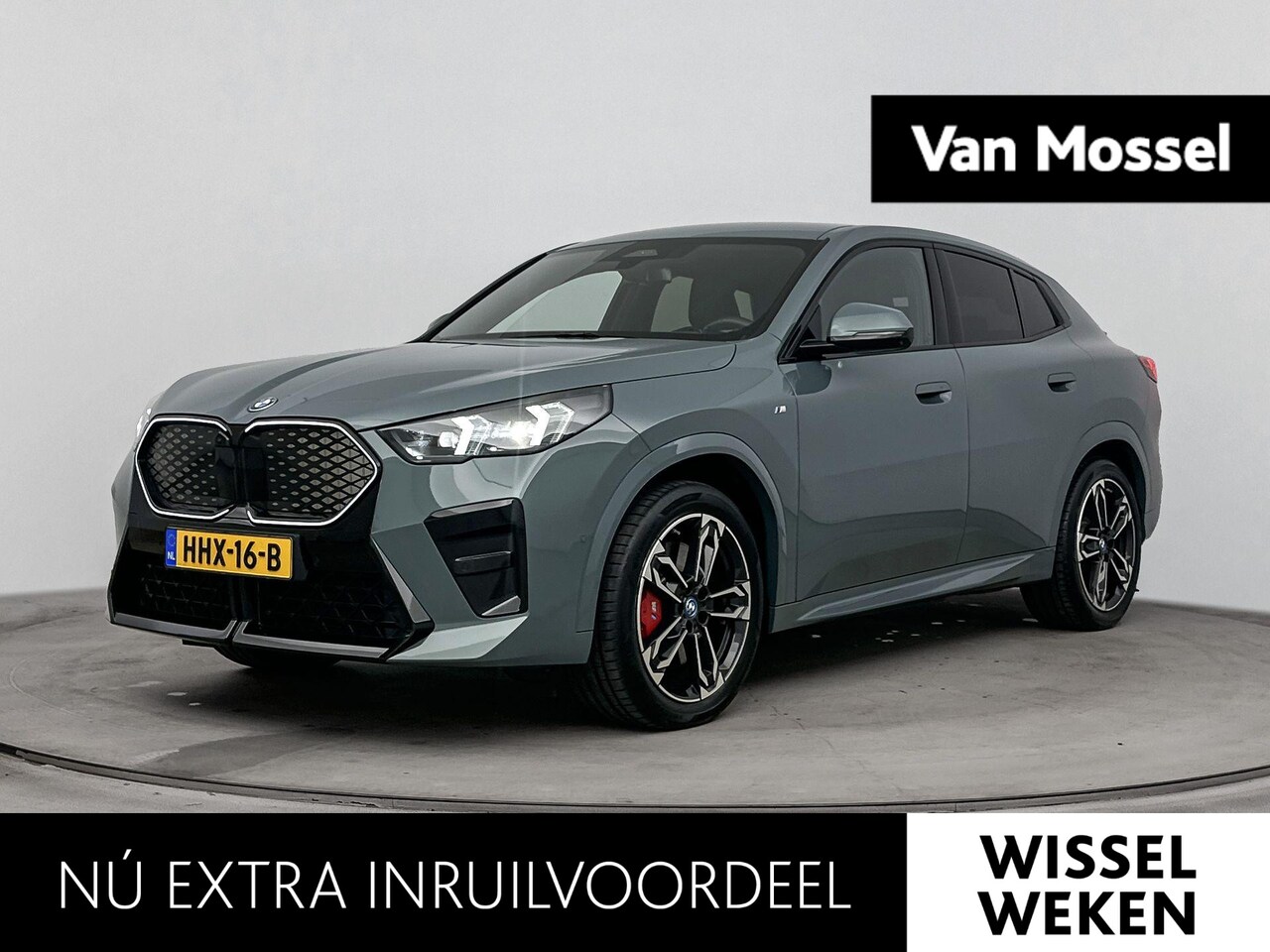 BMW iX2 - eDrive20 67 kWh | TREKHAAK | 360 CAMERA | MEMORY STOELEN | HARMAN KARDON | ELEK.KOFFERBAK - AutoWereld.nl
