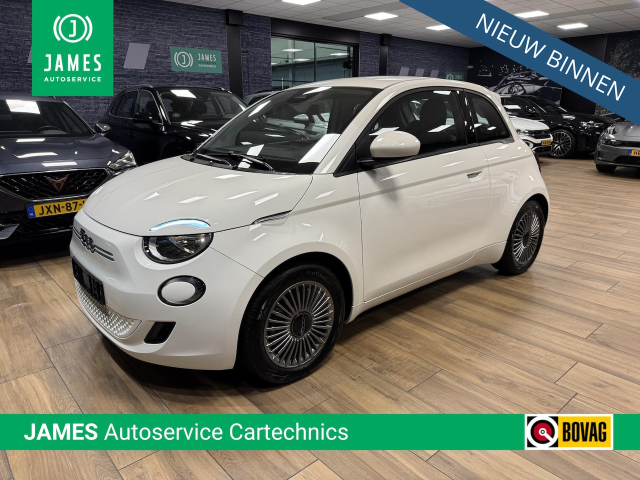 Fiat 500 - Urban 42 kWh |AIRCO|SNELLADEN|16" INCH LM VELGEN|CARPLAY|LED| - AutoWereld.nl