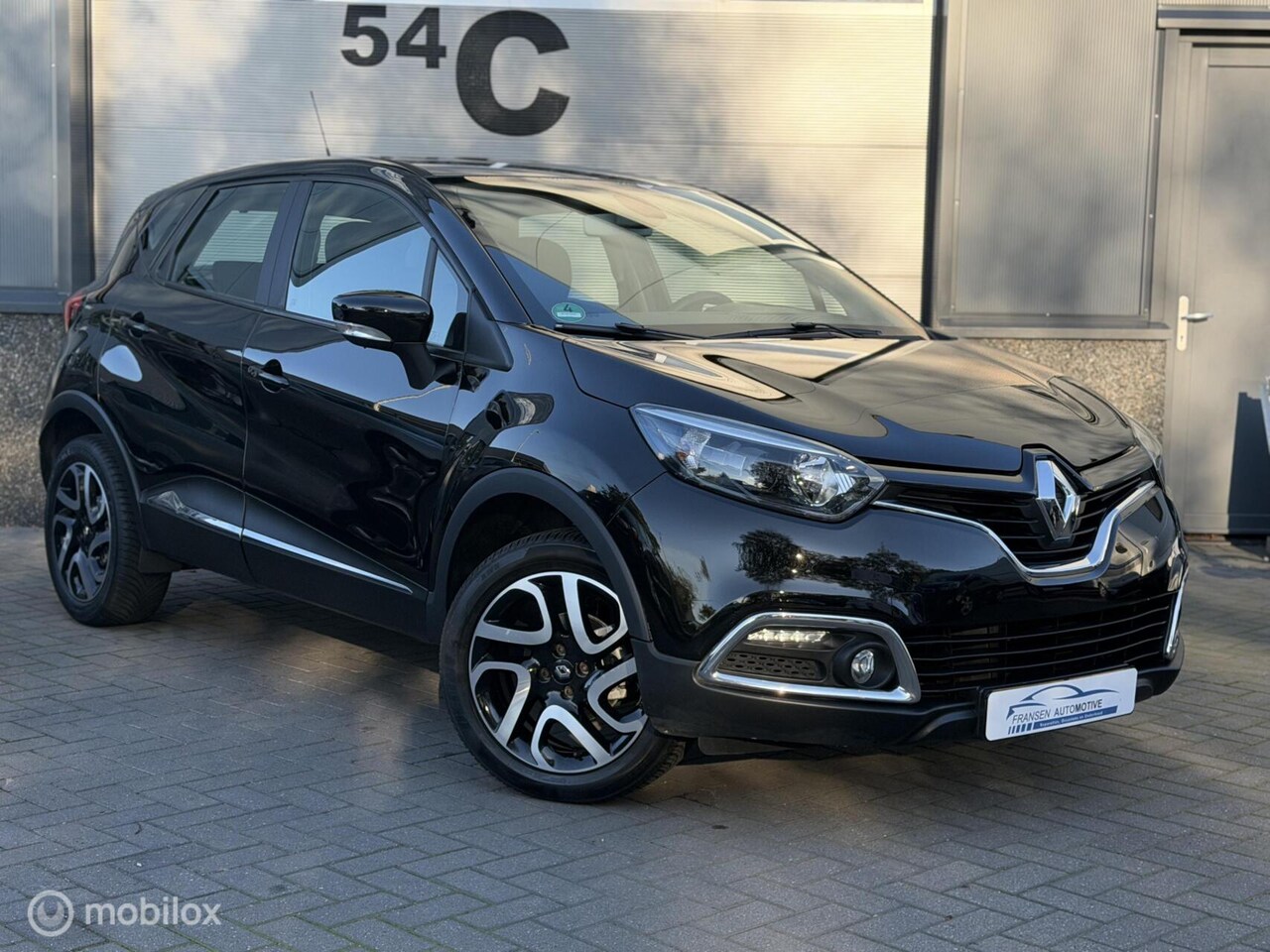 Renault Captur - 0.9 TCe Navi/key less/Airco leuke auto ! - AutoWereld.nl
