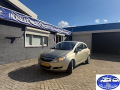 Opel Corsa - 1.2-16V Cosmo Automaat