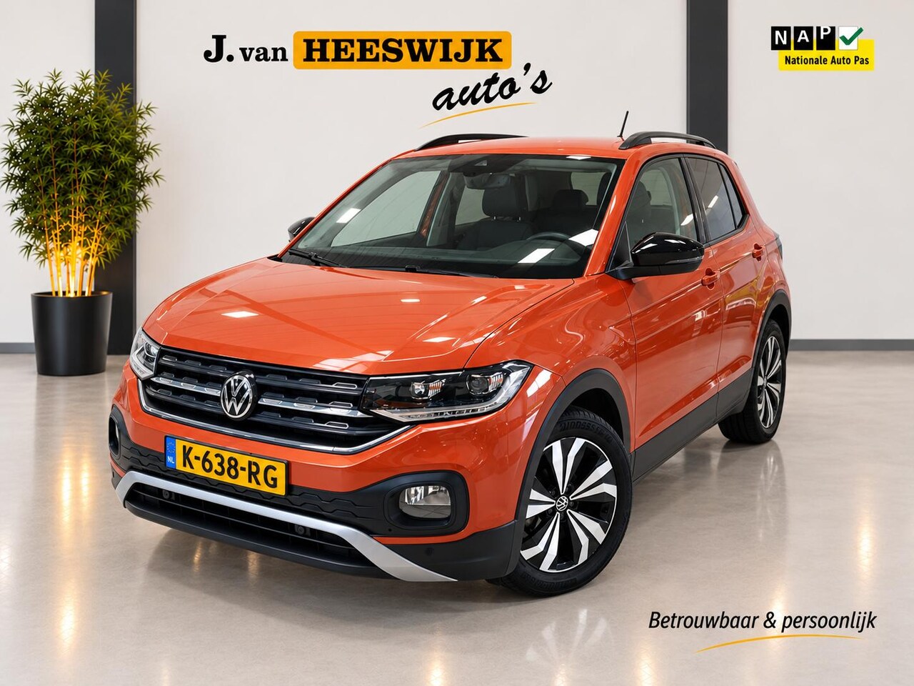 Volkswagen T-Cross - 1.0 TSI Life Business Advance pakket |Design pakket Black | Navigatie | Keyless - AutoWereld.nl