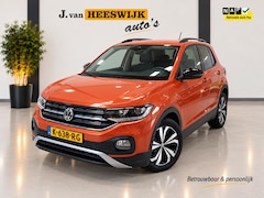 Volkswagen T-Cross - 1.0 TSI Life Business Advance pakket |Design pakket Black | Navigatie | Keyless