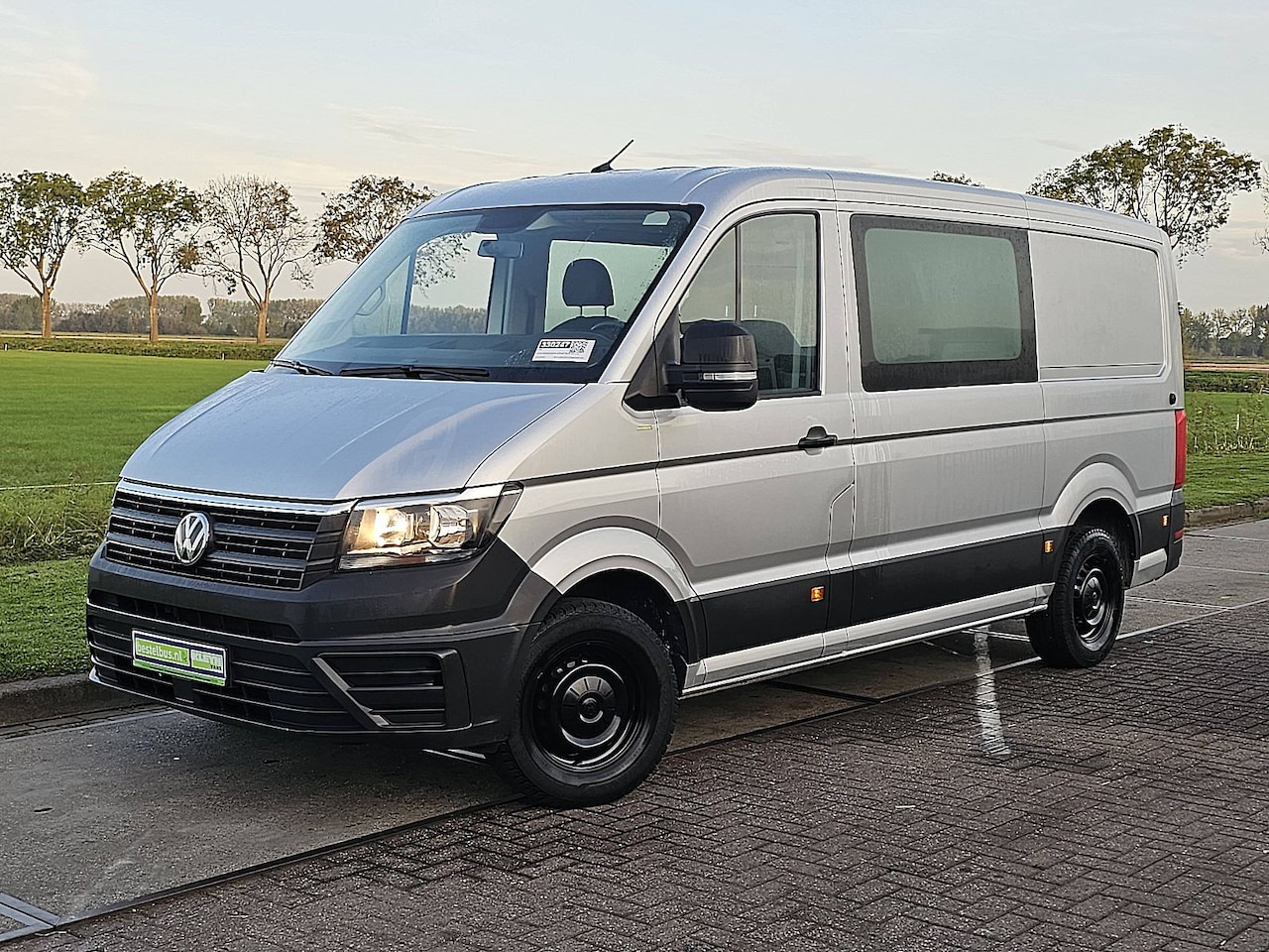 Volkswagen Crafter - 35 2.0 TDI L3H2 DC Cruise control, Airco, Carplay, Navi, Camera, Dubbele cabine - AutoWereld.nl