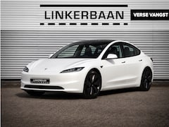 Tesla Model 3 - Premium Long Range AWD | 78 kWh | BTW | Glazen dak | Stoelverwarming |