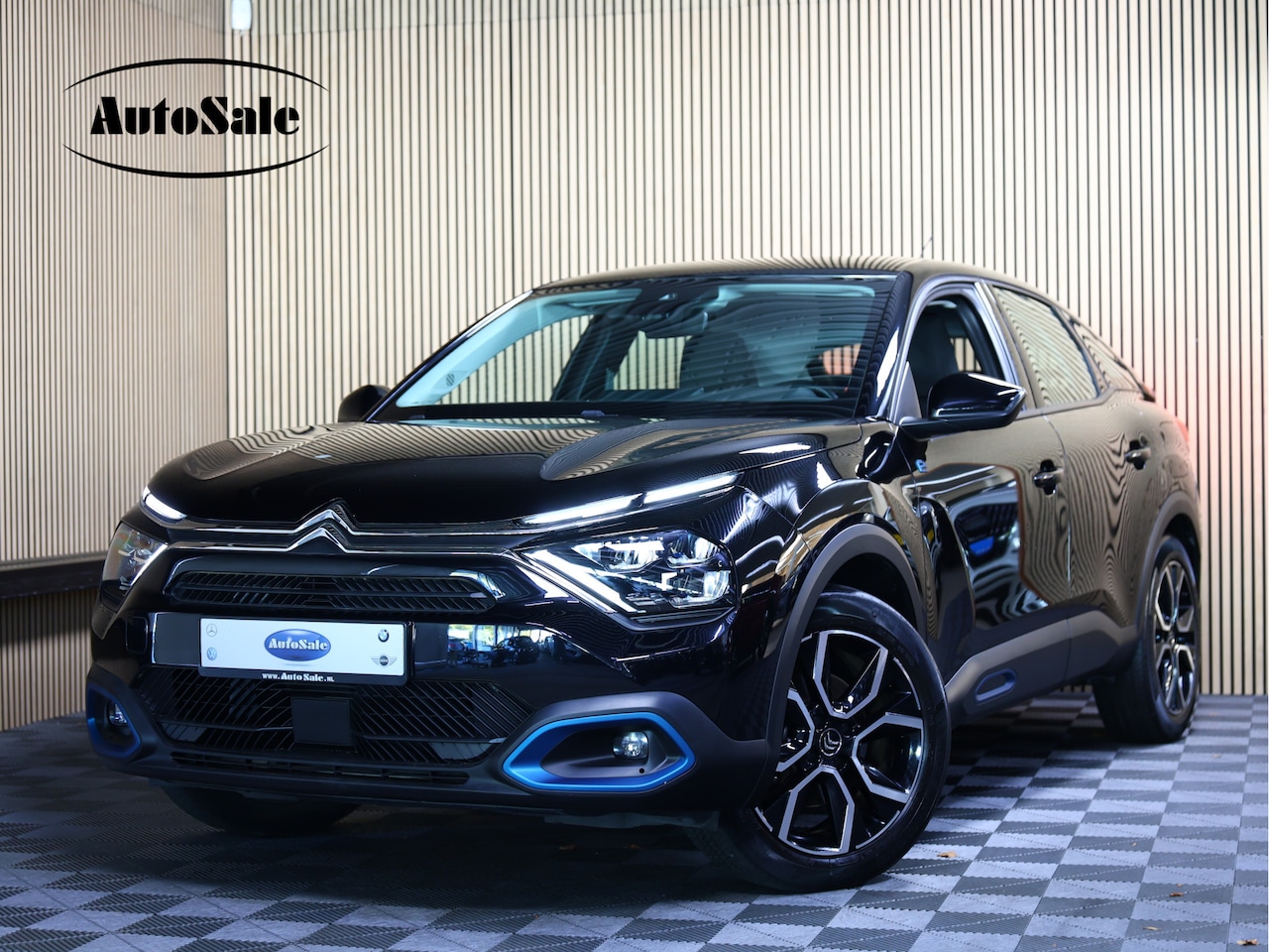 Citroën Ë-C4 - Shine 50 kWh CARPLAY CLIMA CAMERA NAVI VIRTUAL CRUISE LANE STOELVW '21 - AutoWereld.nl