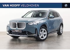 BMW iX1 - eDrive20 xLine / Trekhaak / Comfort Access / Achteruitrijcamera / Stoelverwarming / Adapti