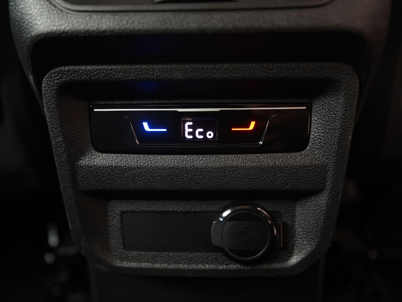 Volkswagen Tiguan - 1.4 TSI eHybrid Elegance | All-in 643,- Private Lease | Direct uit voorraad - AutoWereld.nl
