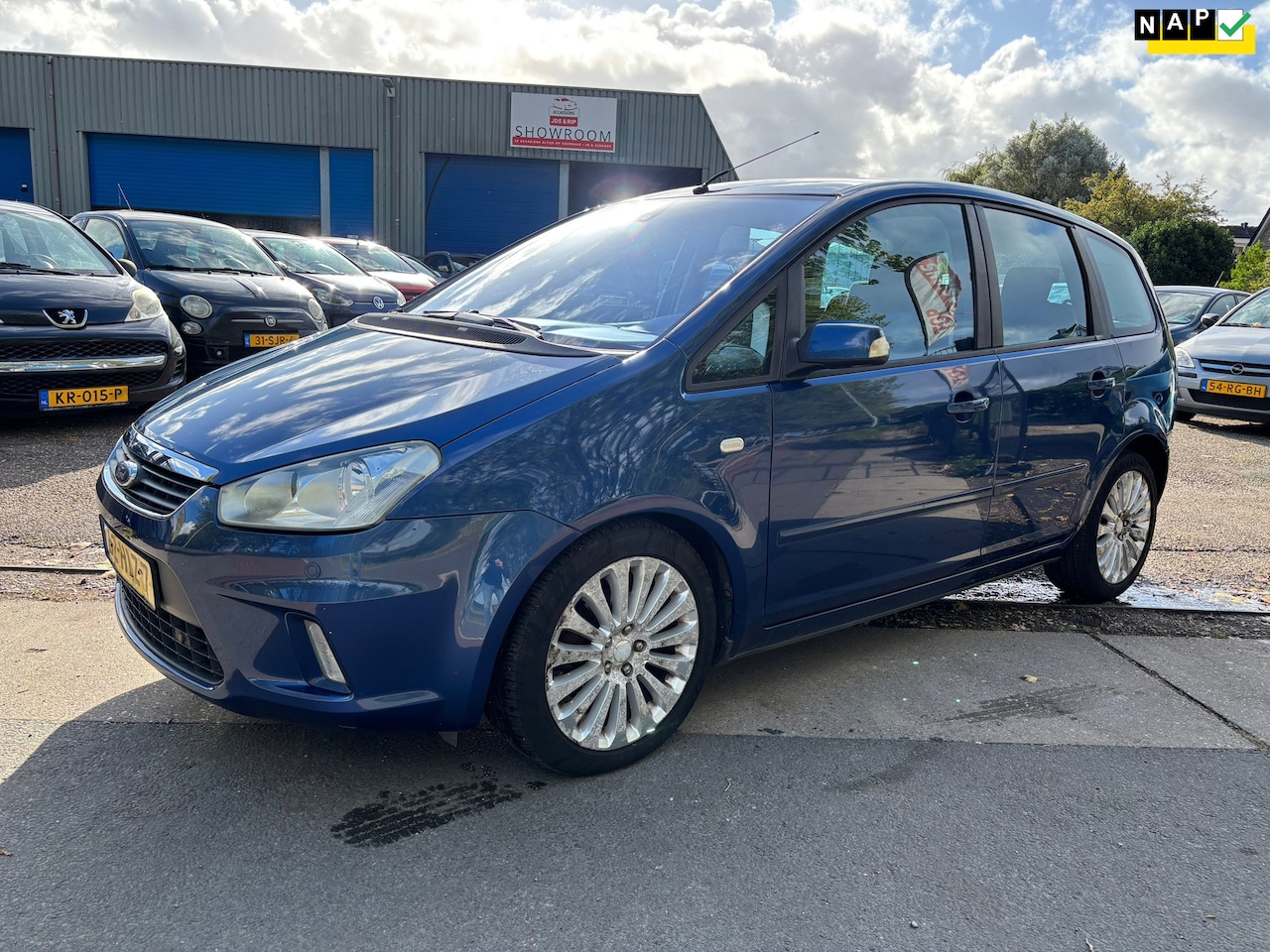 Ford C-Max - 1.8-16V Titanium. Navi ! Airco ! Trekhaak ! - AutoWereld.nl