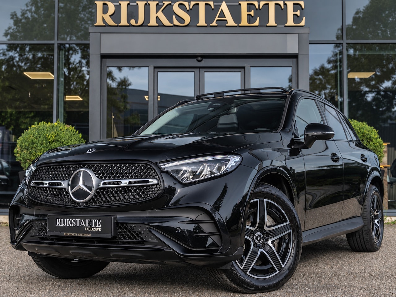 Mercedes-Benz GLC-klasse - 300e 4MATIC AMG Line|PANO|BURMES|APP|ACC - AutoWereld.nl
