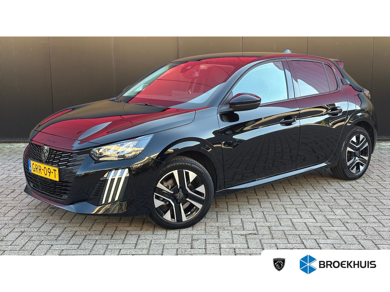 Peugeot 208 - Hybrid 100 e-DCS6 Allure | Apple Carplay / Android Auto - AutoWereld.nl