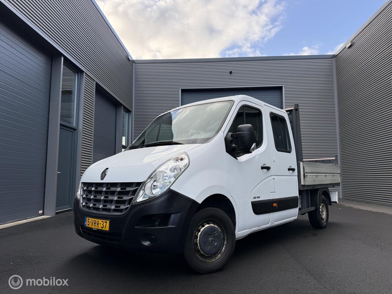 Renault Master - bestel T35 2.3 dCi L3H2 EL DC | Weinig KM | 7 pers | NL auto | Airco | Trekhaak - AutoWereld.nl