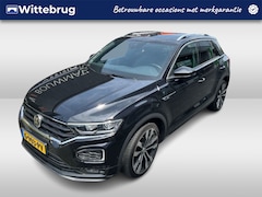 Volkswagen T-Roc - 1.5 TSI R-Line / PANODAK / NAVI / 19"LMV / APP.Connect / CAMERA / Trekhaak
