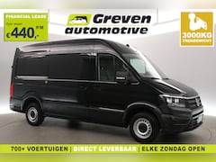 Volkswagen Crafter - 2.0 TDI L3H3 141PK | 3000KG Trekgew. | Airco | Camera | 3 Zits | Trekhaak | Carplay | Park