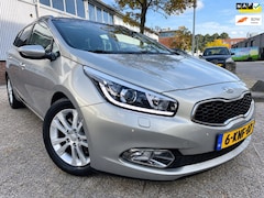 Kia Cee'd Sportswagon - 1.6 GDI Super Pack Premium Autom Pano