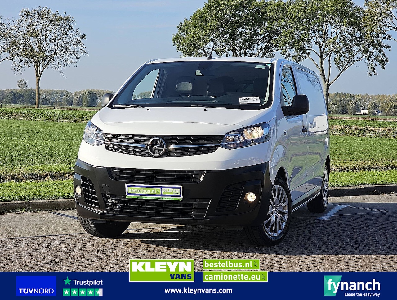Opel Vivaro - 1.5 L2 Achterklep Navi NAP 3-Zits Camera Euro6 1e Eigenaar Onderhoudshistorie Pdc! - AutoWereld.nl