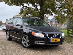 Volvo V70 - 2.0T R-Edition | Leder + Cruise + Clima nu € 6.975,