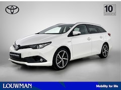 Toyota Auris Touring Sports - 1.8 Hybrid Dynamic Ultimate | Stoelverwarming | Buitenspiegels Elektrisch Verstel/inklapba