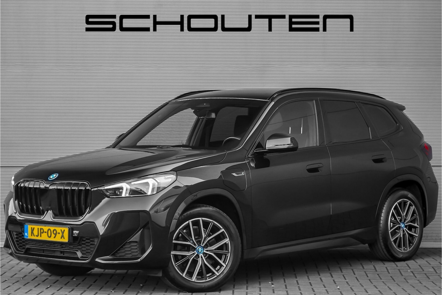 BMW X1 - xDrive25e M-Sport Adaptief LED Keyless 99% SOH Stoelverw - AutoWereld.nl