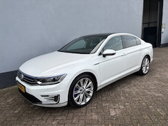 Volkswagen Passat - 1.4 TSI GTE Highline - Panorama - Carplay