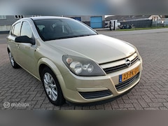 Opel Astra - 1.4 Sport