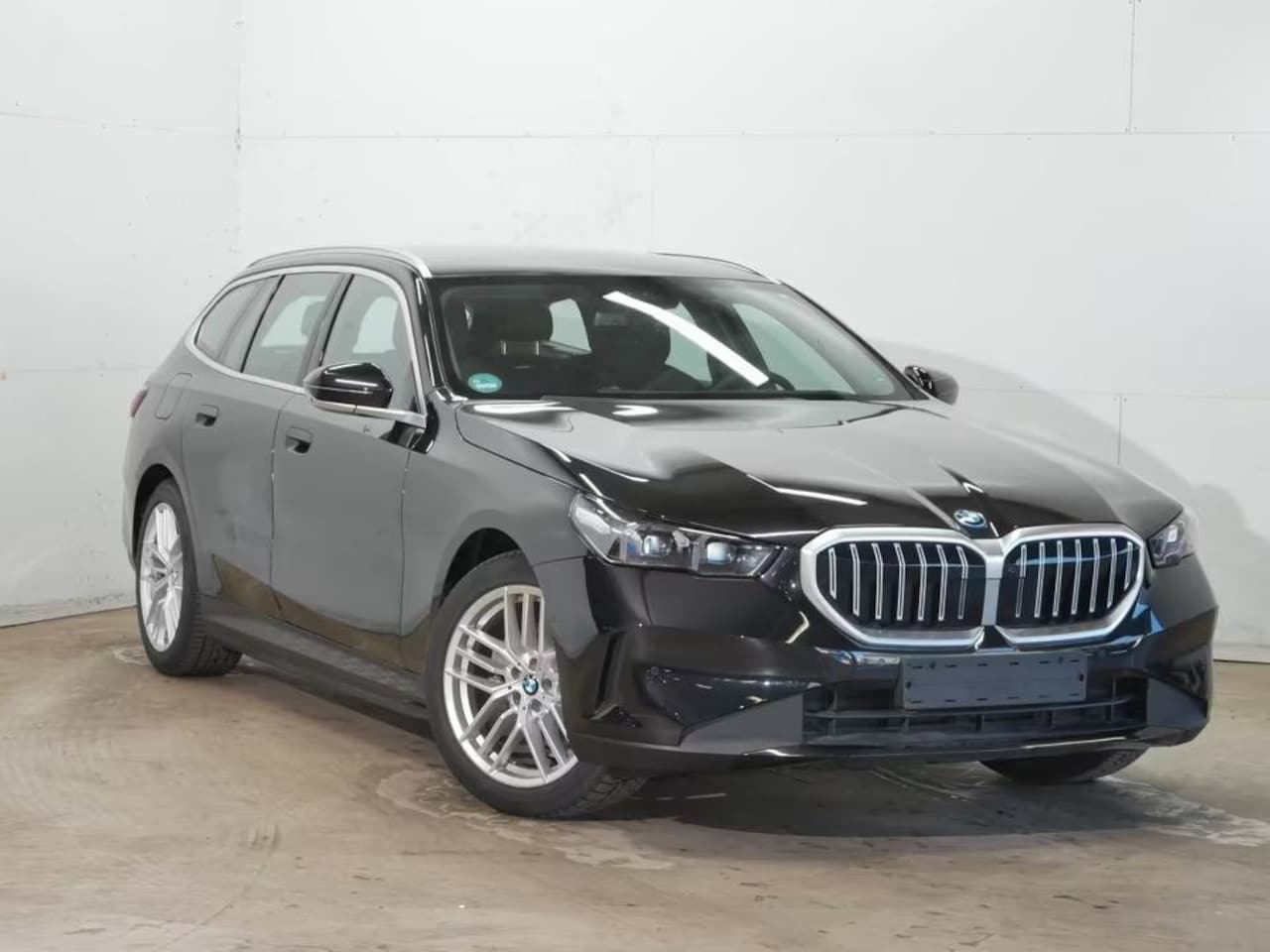 BMW 5-serie Touring - 530e xDrive 530e xDrive - AutoWereld.nl