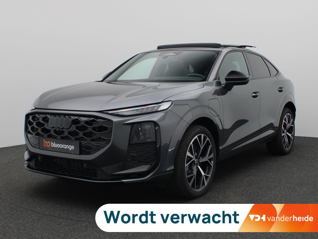 Audi Q3 Sportback - 1.5 e-hybrid S edition 272PK S-Tronic SOH 100% Panoramadak, Trekhaak, Achteruitrijcamera, - AutoWereld.nl