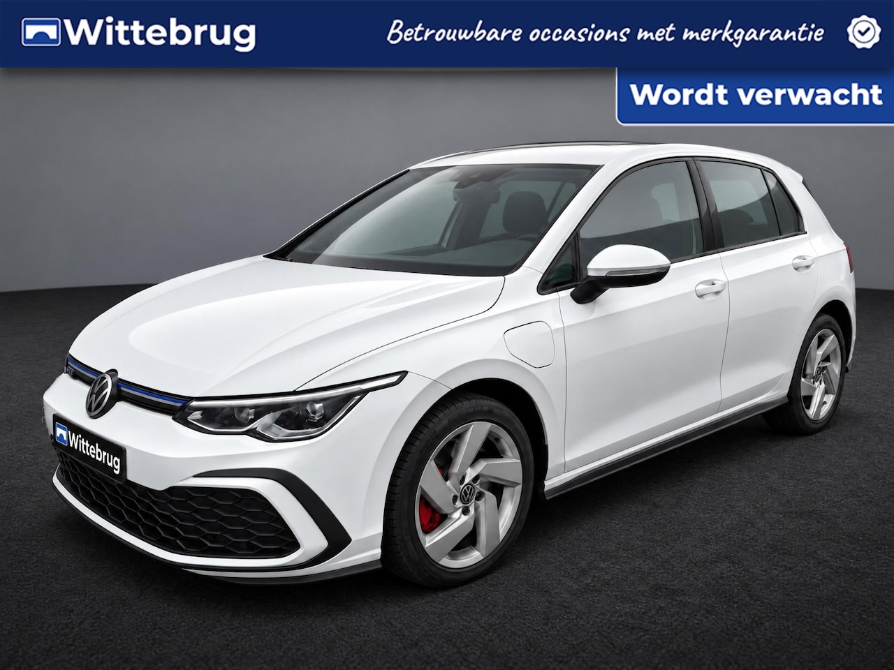 Volkswagen Golf - 1.4 eHybrid GTE / Navigatie / App connect / Parkeersensoren V+A / Stoel+stuur verwarming / - AutoWereld.nl