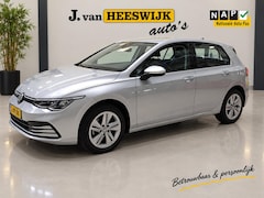Volkswagen Golf - 1.0 eTSI Life Navigatie | Pdc V+A | Lmv | Automaat