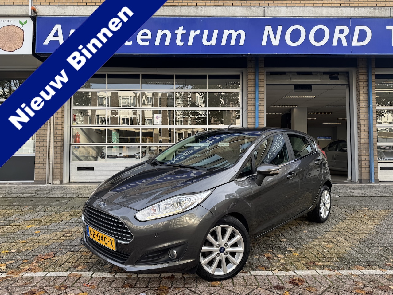 Ford Fiesta - 1.0 EcoBoost Titanium 71820KM! NAP | 1e Eigenaar | Climate Control | Cruise Control | Park - AutoWereld.nl