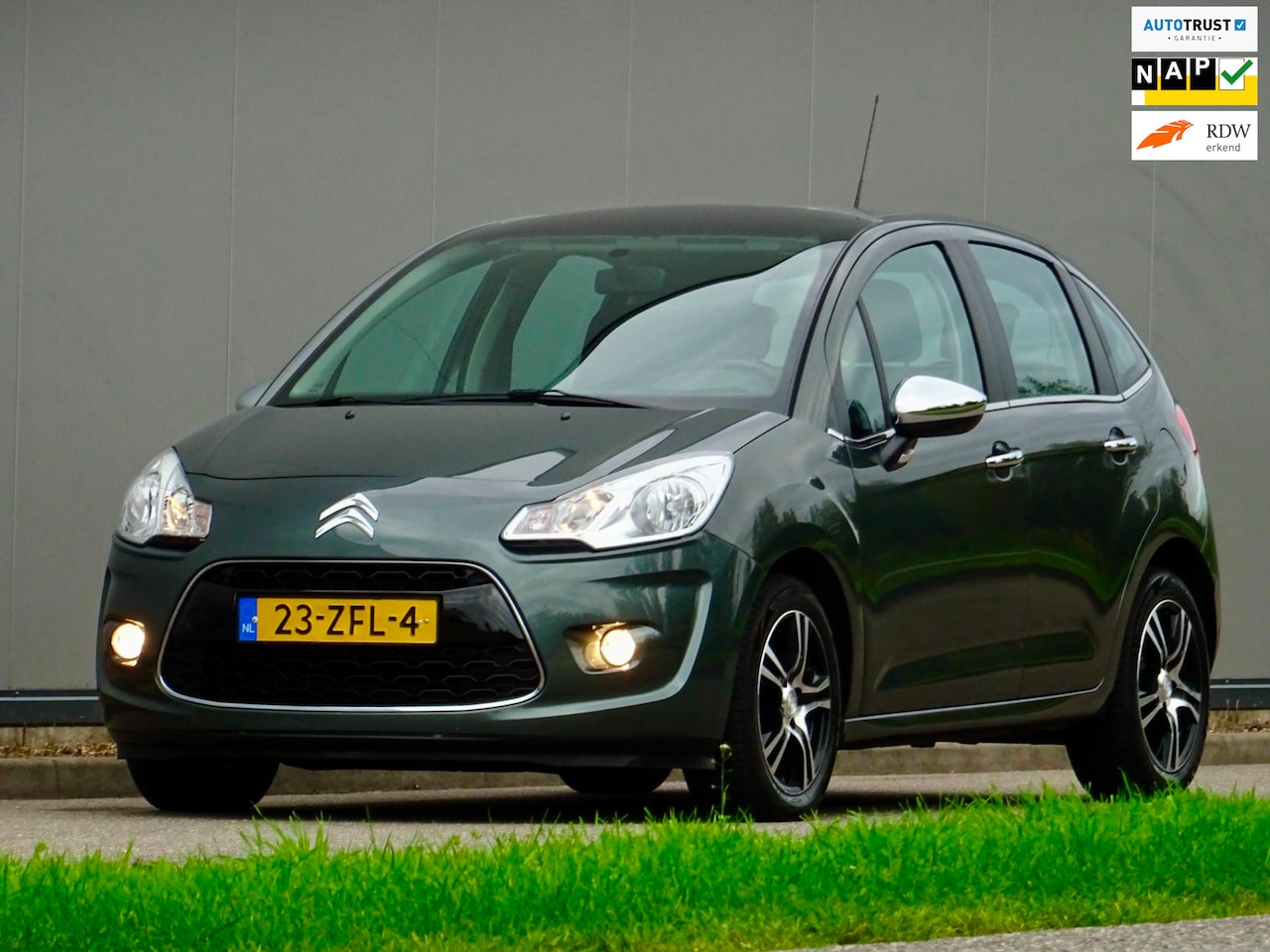 Citroën C3 - 1.6 e-HDi LUXE Collection | ZUINIG! | NL | 1e Eig | - AutoWereld.nl
