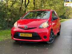 Toyota Aygo - 1.0 VVT-i Access | APK + Goed onderhouden Nu € 1.475,