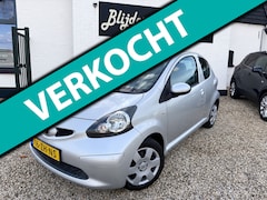 Toyota Aygo - 1.0-12V 36.000KM | 1e Eigenaar | Zeer Nette Auto