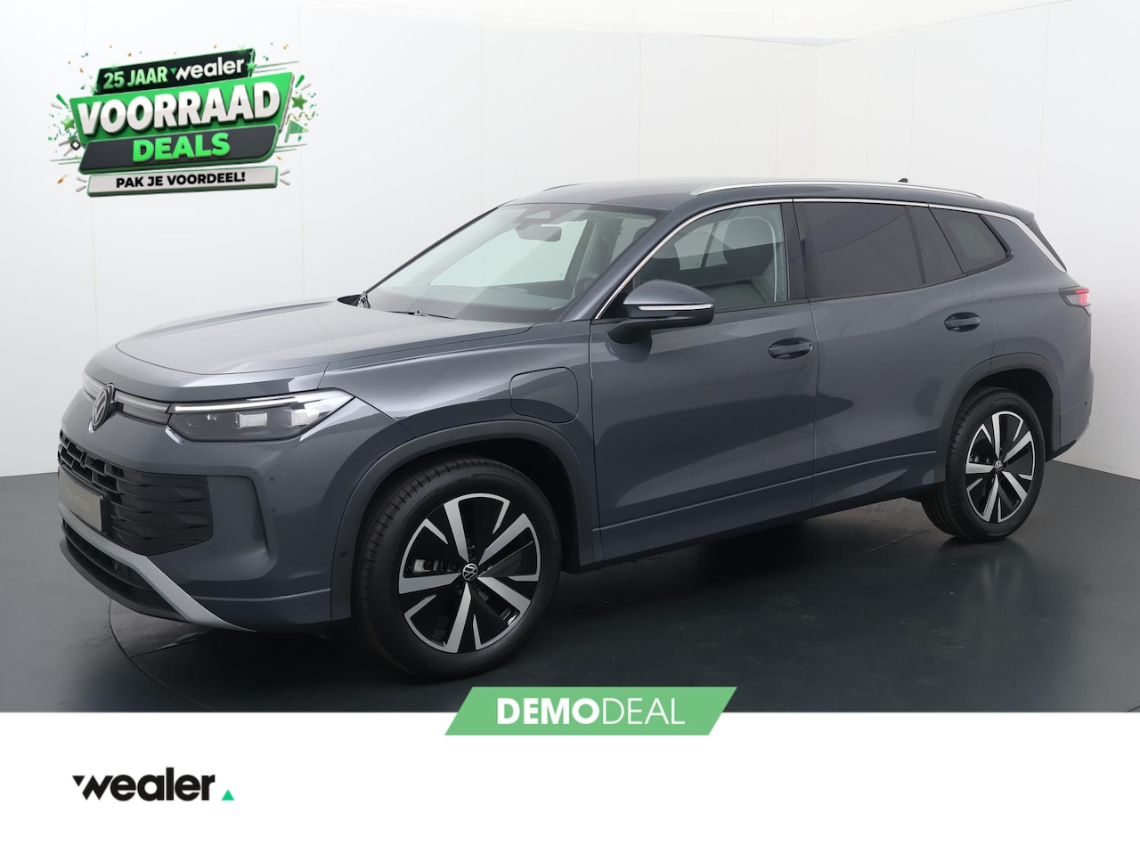 Volkswagen Tayron - Life Edition 1.5 eHybrid 150 kW / 204 PK SUV 6-DSG | Trekhaak wegklapbare kogel | Stoel- & - AutoWereld.nl