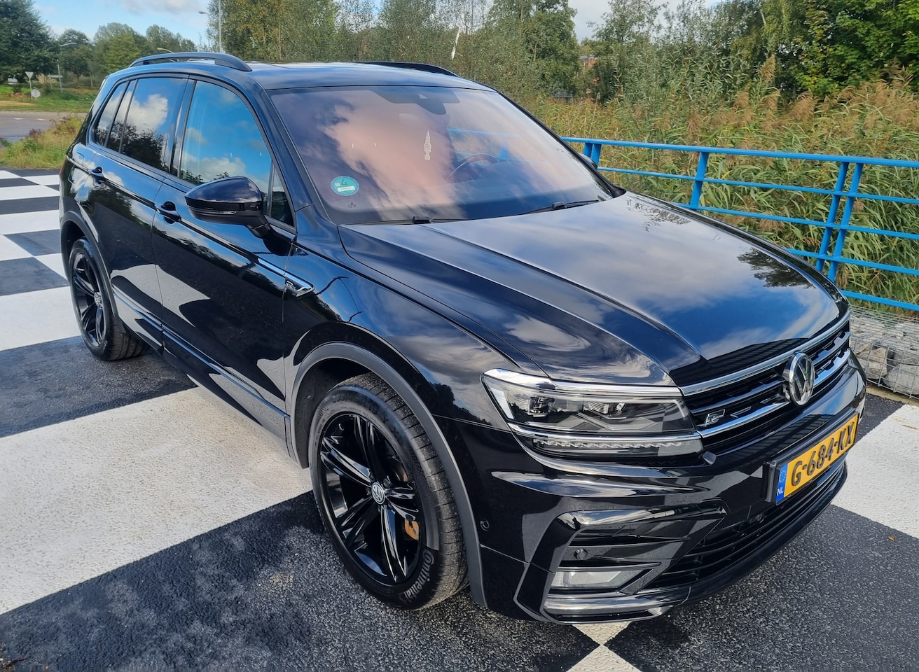 Volkswagen Tiguan - 2.0 TSI 4Motion Highline Business R - AutoWereld.nl