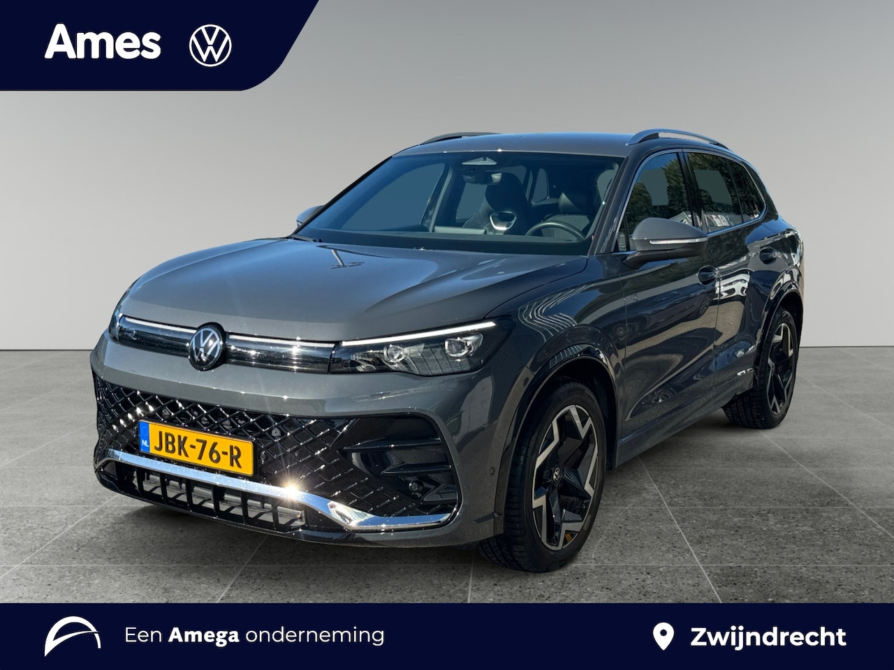 Volkswagen Tiguan - 1.5 150pk eTSI R-Line Edition Navigatie 'Discover' | Achteruitrijcamera 'Rear View' | Trek - AutoWereld.nl