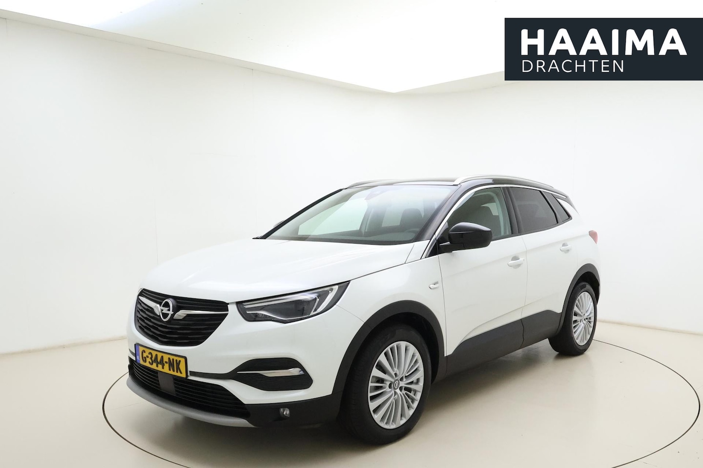 Opel Grandland X - 1.2 Turbo Business Executive | AGR stoelen | Climate Control | Afneembare trekhaak | Navig - AutoWereld.nl