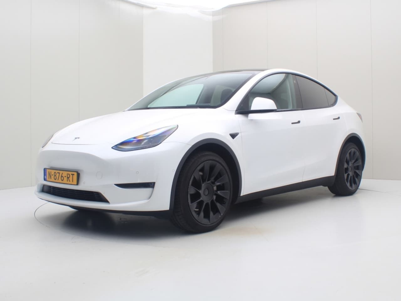 Tesla Model Y - Long Range 345pk AWD - AutoWereld.nl