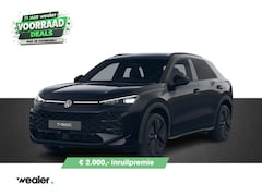 Volkswagen T-Roc - R-Line Edition 1.5 Hybrid 125 kW / 170 PK automaat | Black Style pakket | Panoramadak | Tr