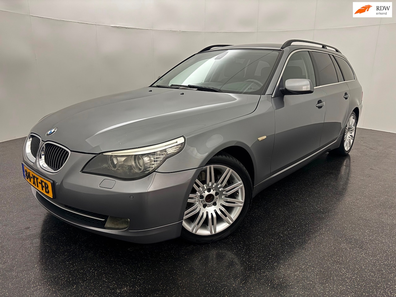 BMW 5-serie Touring - 525i Executive NAP - AutoWereld.nl